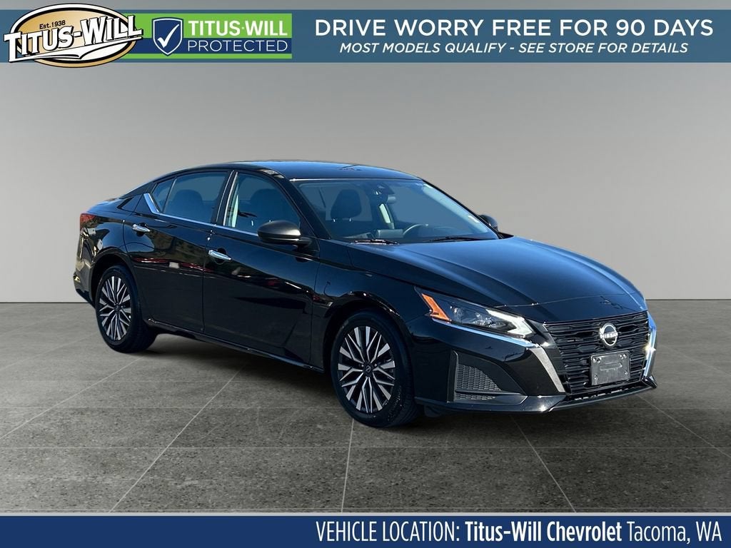 2025 Nissan Altima SV FWD in Black — front three-quarter view