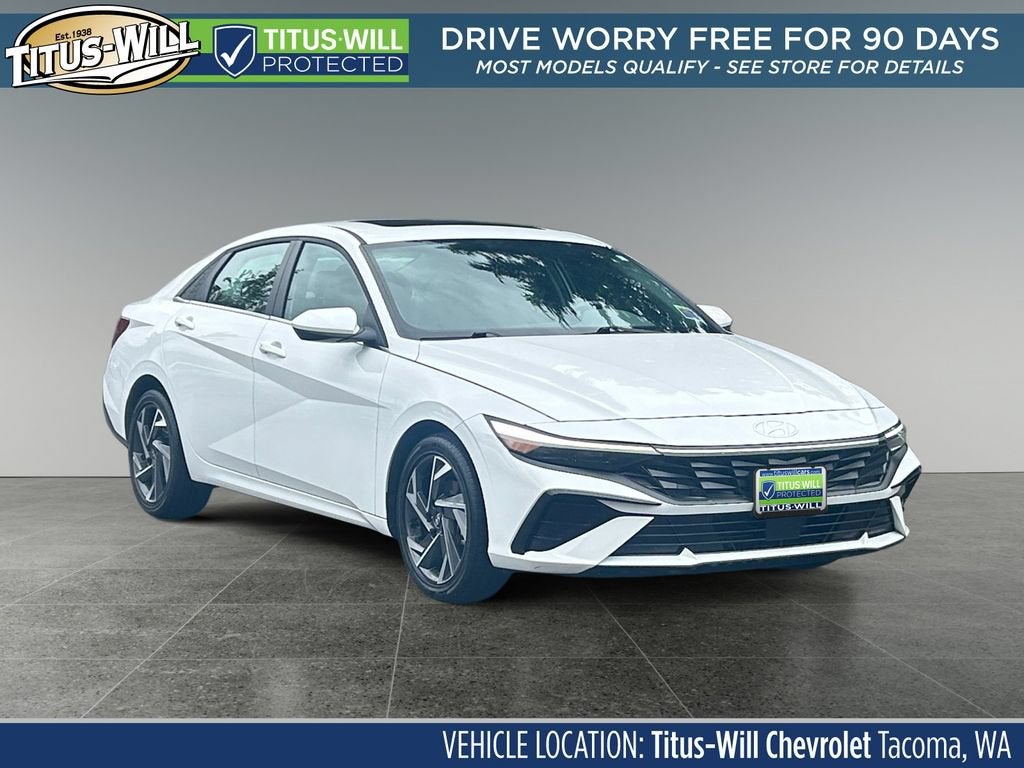 2025 Hyundai Elantra SEL Convenience in White — front three-quarter view