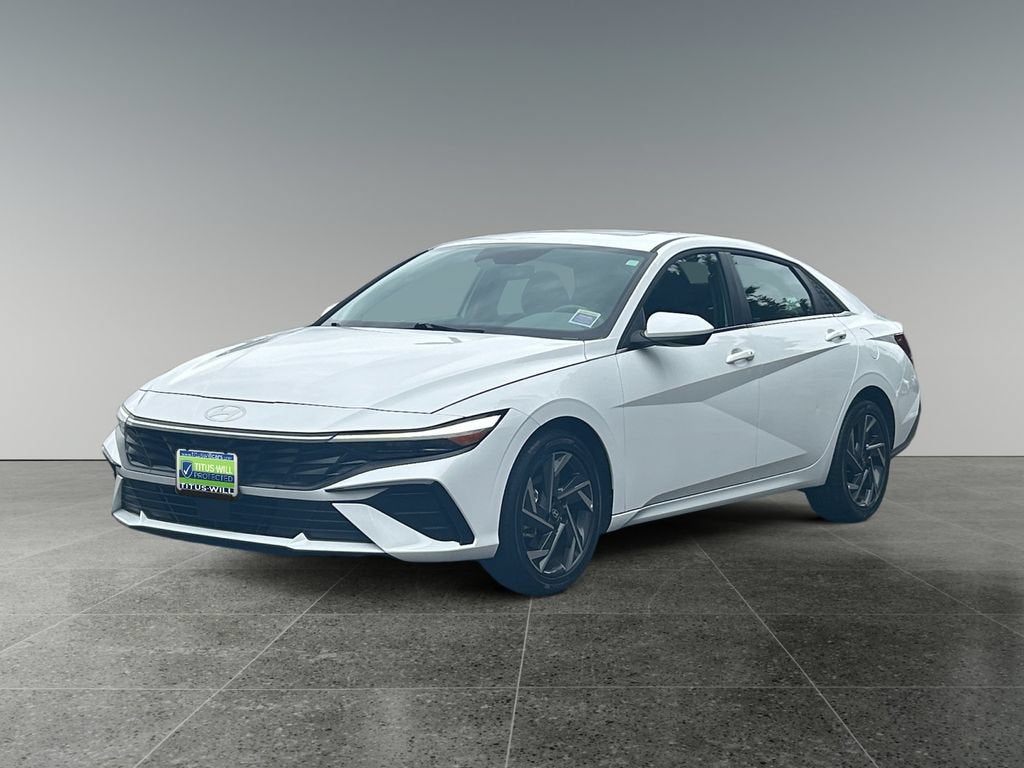 2025 Hyundai Elantra — rear three-quarter view