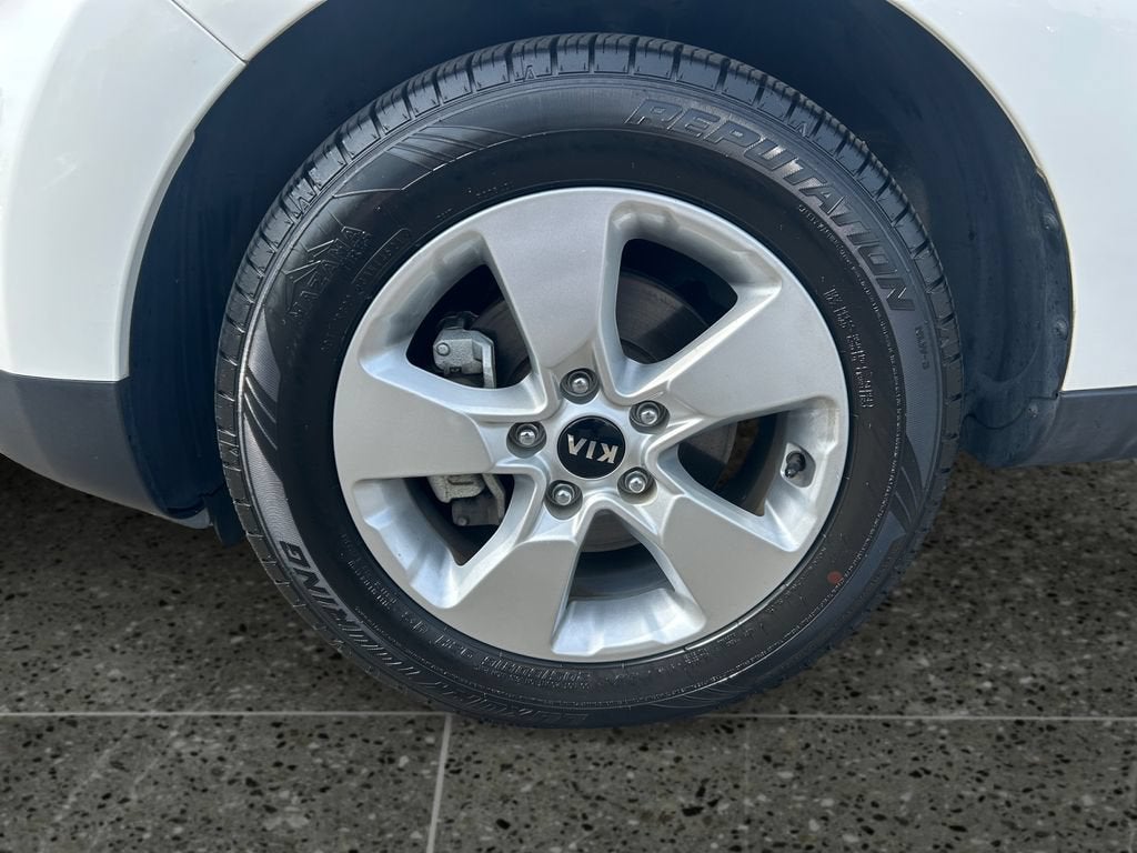 2019 Kia Soul — interior view