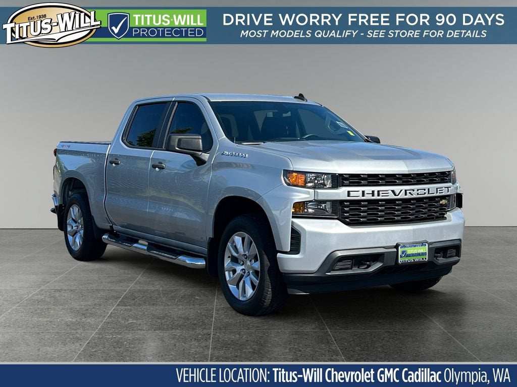 2020 Chevrolet Silverado 1500 Custom in Silver — front three-quarter view
